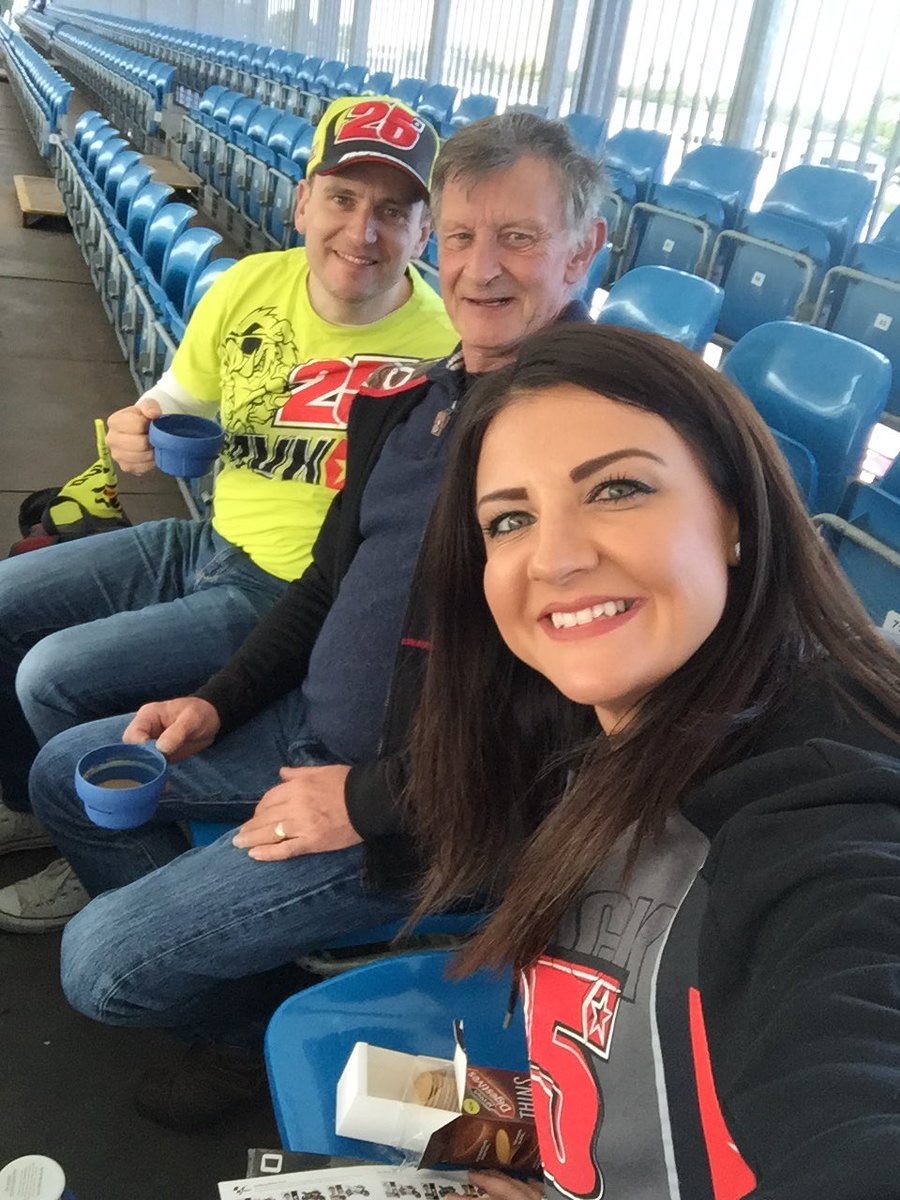 sezyj88's tweet photo. Silverstone MotoGP!!! Come on the Maverick!! @maverickmack25 https://t.co/ZDoDAPTeT4
