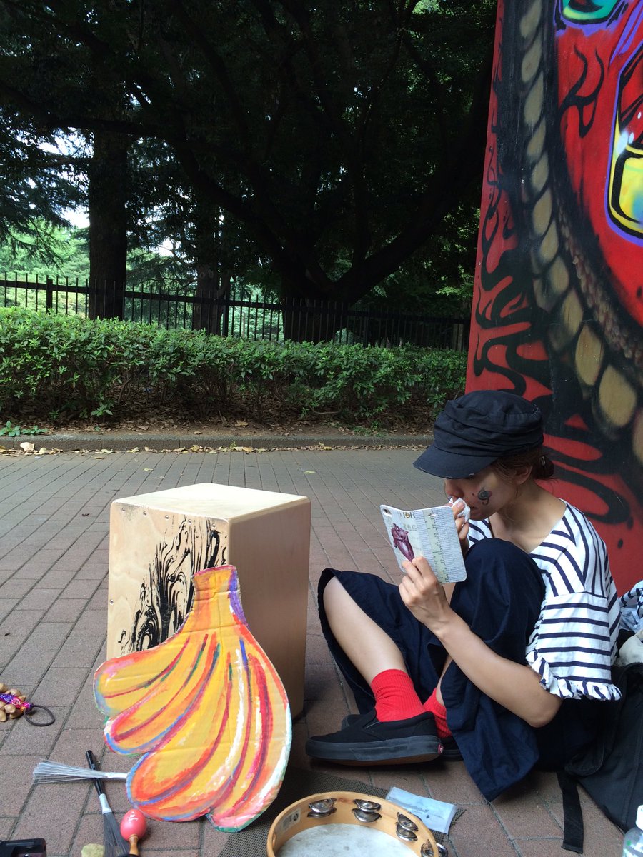 hasha_goo's tweet photo. わらしべ長者と、りんごとひつじを交換しました。 https://t.co/T7offzt8pr