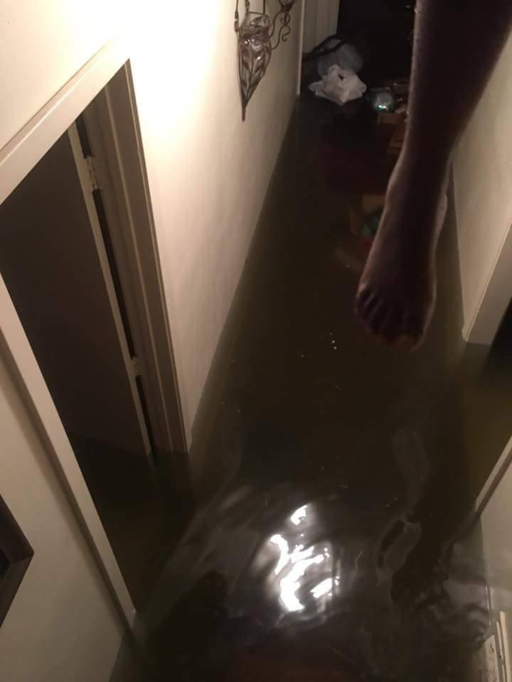 abc13houston's tweet photo. .@houstonpolice a viewer in their attic with kids wanted to know if any rescues were planned near I-10 and 59? Please pass on  to dispatch https://t.co/cJCRjKoZmx