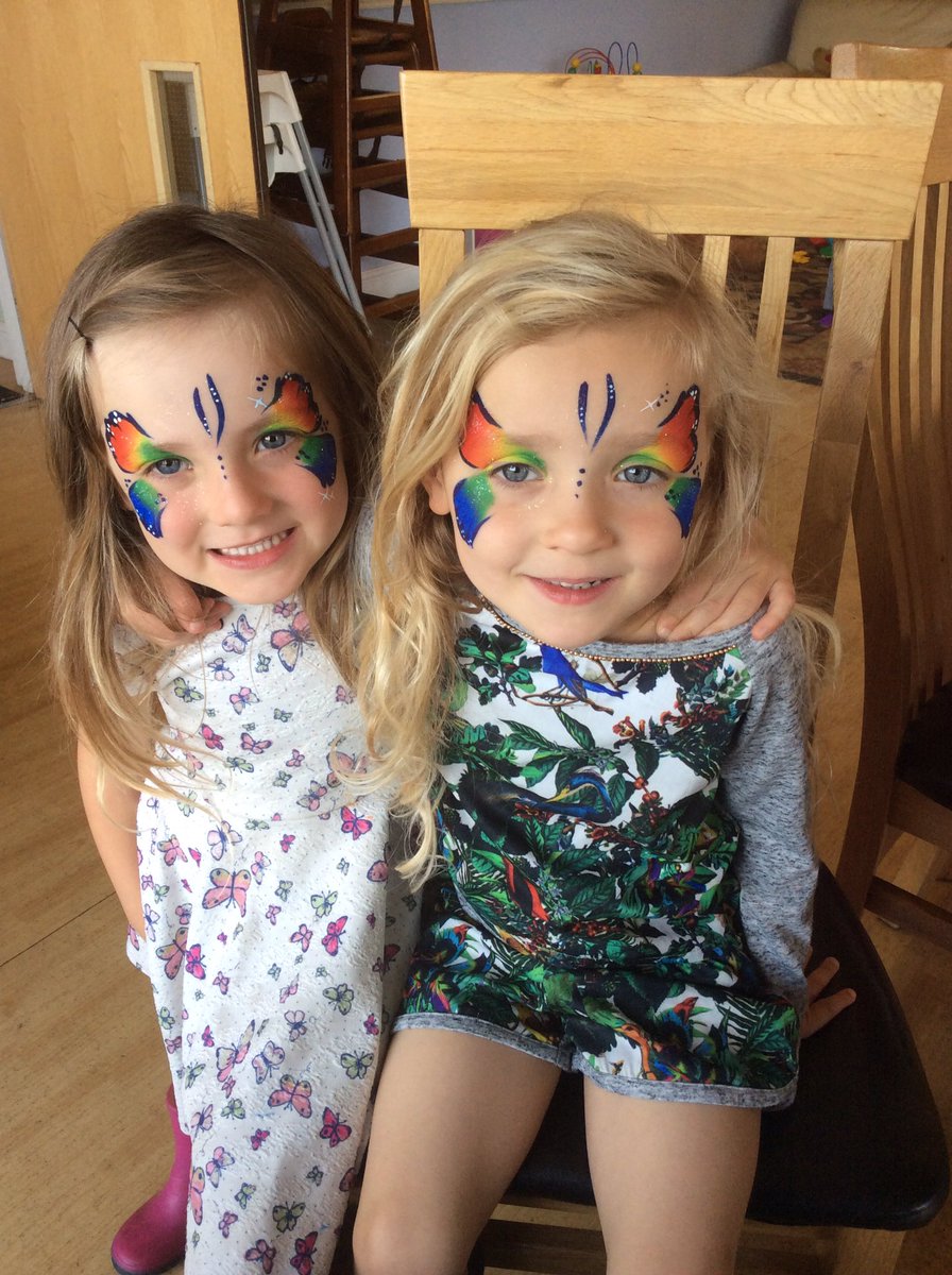 ArtisticTinker's tweet photo. #Tinkerarmy #Tinkerbutterflies #rainbows #Childrensparties https://t.co/f7RL050mBw