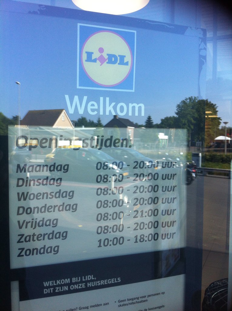 My_Leaf's tweet photo. #nlcharge @lidl_halsteren @lidl #Halsteren Letop qc achter hek. Alleen tijdens openingstijden. #justpressstart https://t.co/ZPM6kXLyBE