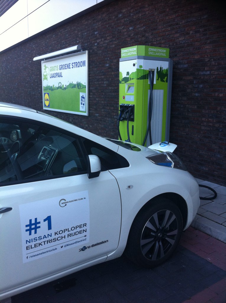 My_Leaf's tweet photo. #nlcharge @lidl_halsteren @lidl #Halsteren Letop qc achter hek. Alleen tijdens openingstijden. #justpressstart https://t.co/ZPM6kXLyBE