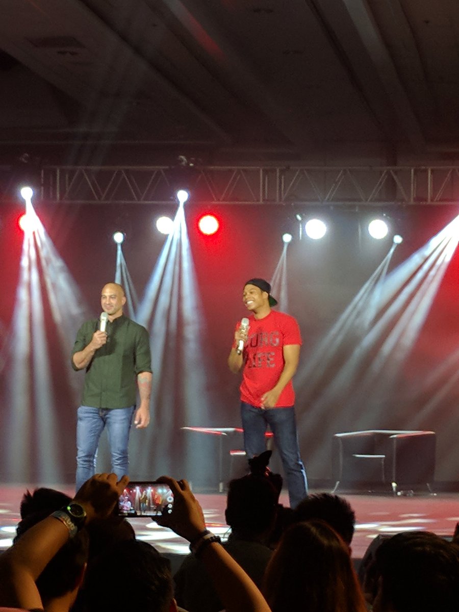 whatsageek's tweet photo. Ray Fisher just said that Cyborg is better than Batman in terms of using technology. #FiteMe? #APCCPH2016 https://t.co/yUEHitc40F