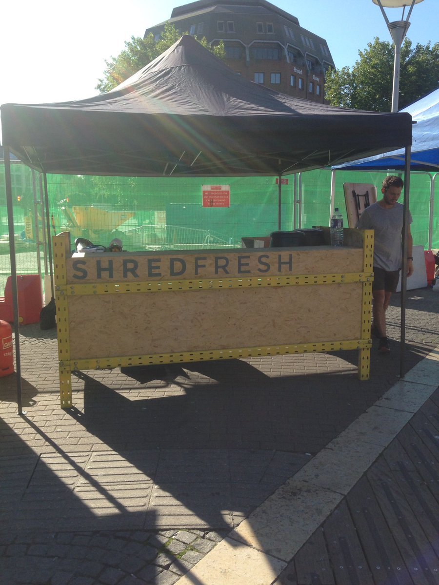 eatshredfresh's tweet photo. Setting up for our last market today @HarbourMarket. Come say bye 👋🏻 https://t.co/sZ2XTMqgmZ