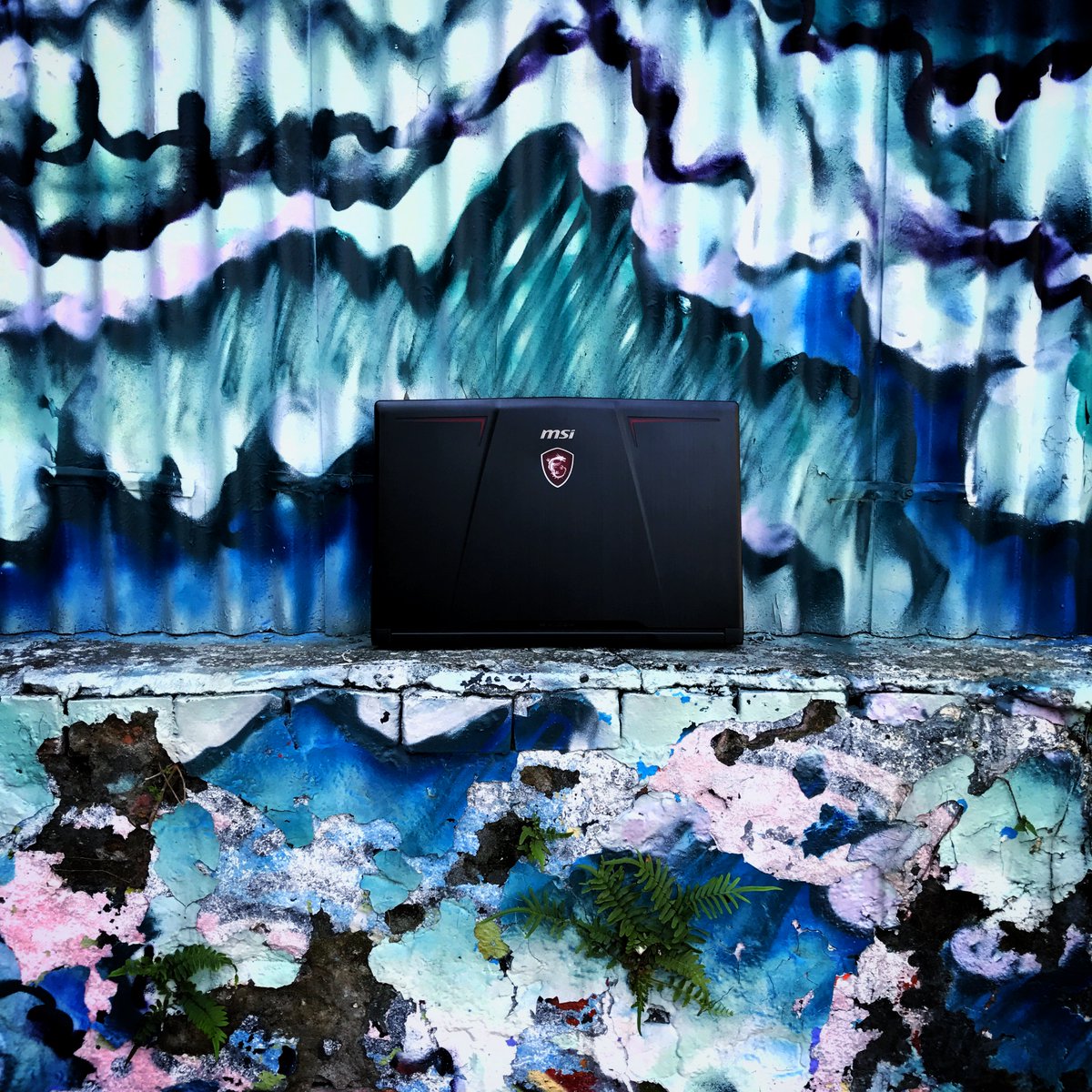 MSIMiddleEast's tweet photo. جهاز GE63VR
جهاز راائع
gorGEous.
#GE63VR #MSI #TrueGaming #PCGaming #Laptop https://t.co/QQBrbg9XAO