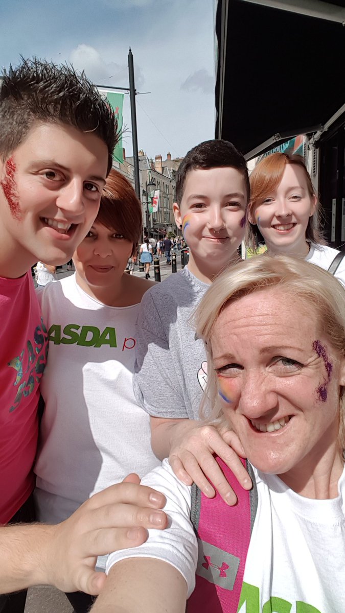 kylemj89's tweet photo. @AsdaPride #AsdaPride #PrideCymru 1 https://t.co/sDpSI3pdse
