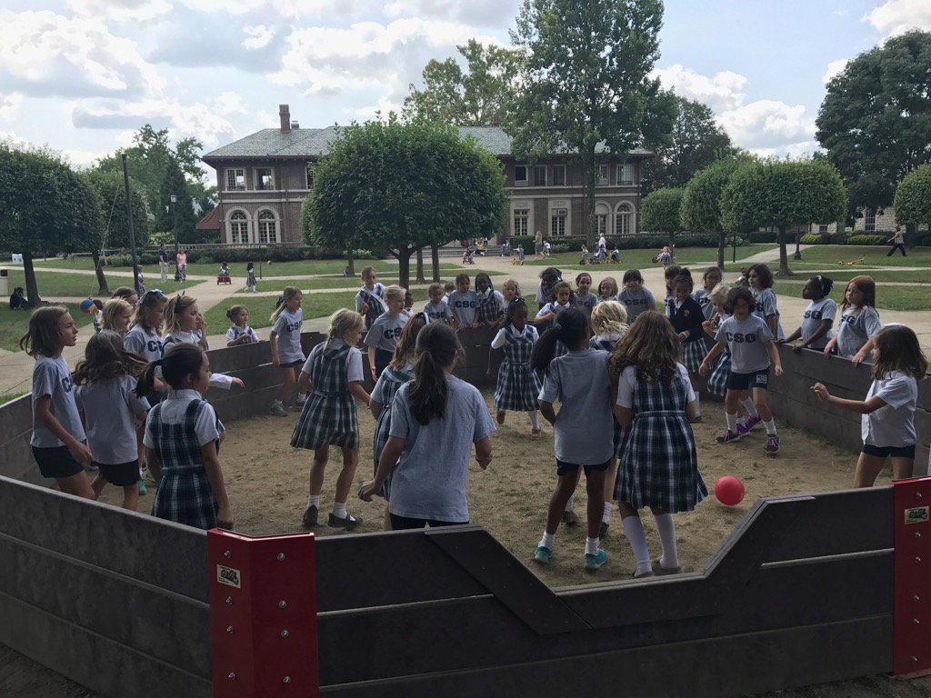 CSG_HPE's tweet photo. Gaga Pit is full! #FormIII #GoodtimesinPE https://t.co/Qb4VSHTQ3T