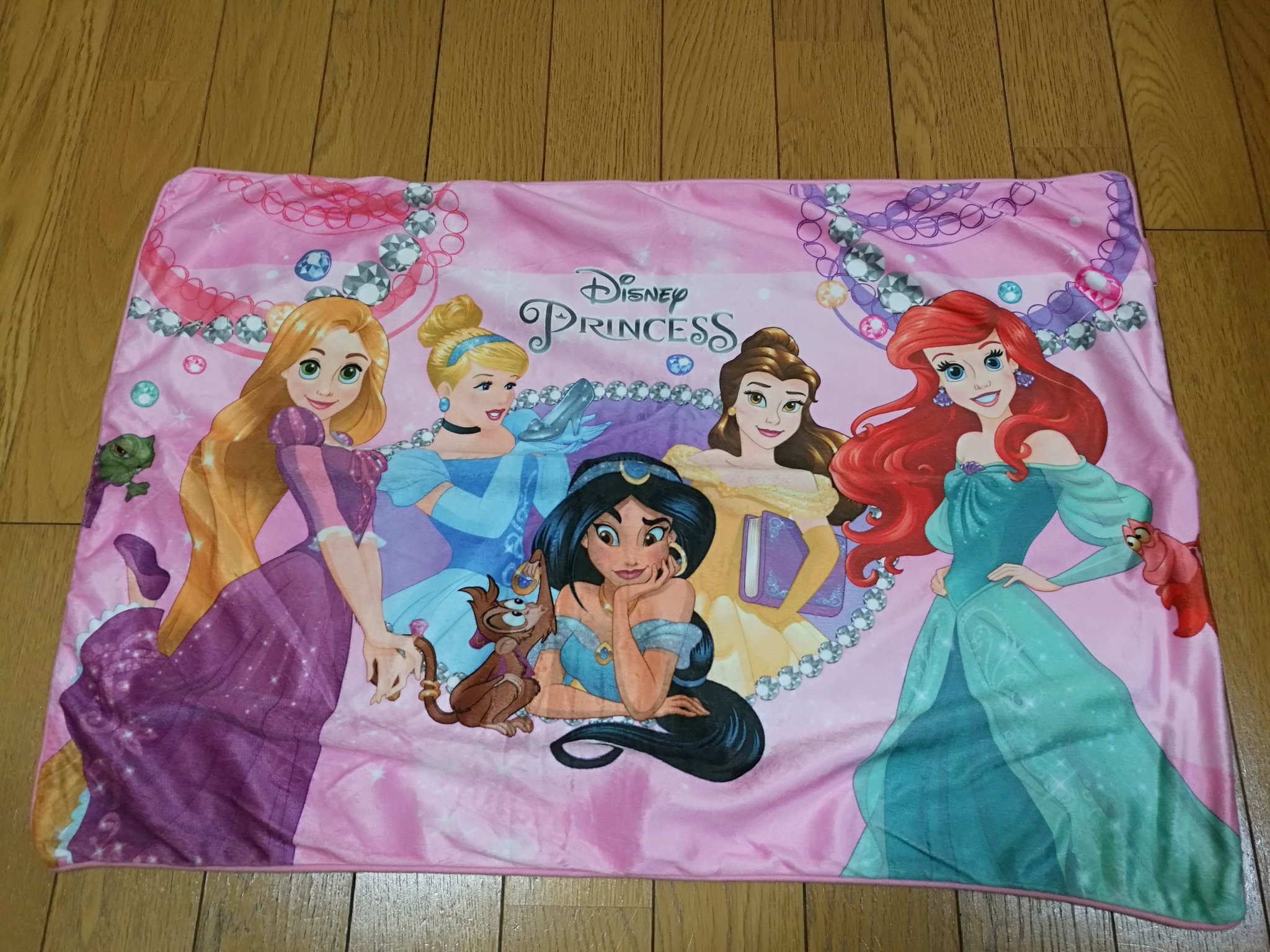 な 今日しまむらで買ったディズニープリンセスの枕カバー アリエルもラプンツェルもかわいい ジャスミンもかわいいな もんてろが好きなアリエルもいるしディズニープリンセスの枕カバーはラス1やったから買ったよ 3 しまむら な 今日しまむらで買ったディズニープリンセスの枕カバー アリエルもラプンツェルもかわいい ジャスミンもかわいいな もんてろが好きなアリエルもいるしディズニープリンセスの枕カバーはラス1やったから買ったよ 3 しまむら