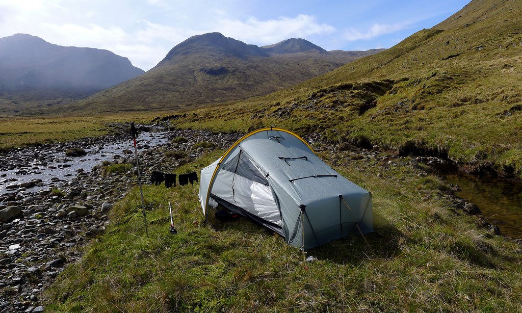 AWE365's tweet photo. From SUP to MTB  &amp; kayaking to surfing, #CheapAdventure holidays in the #UK with high excitement &amp; low costs: https://t.co/ZWrkCV68gX https://t.co/NOjXYnP3Mu