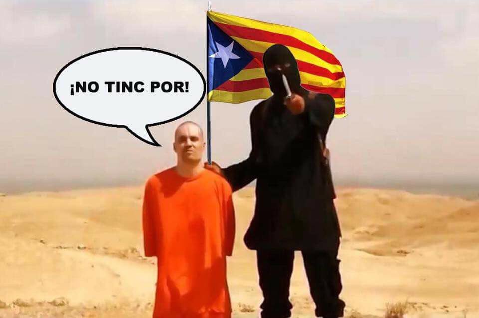 JordidelaFuente's tweet photo. Rezad tres #NoTincPor, dos #RefugeesWelcome y cuatro #Independència y ea, ya habréis acabado con el terrorismo. https://t.co/etmoQkZtv1