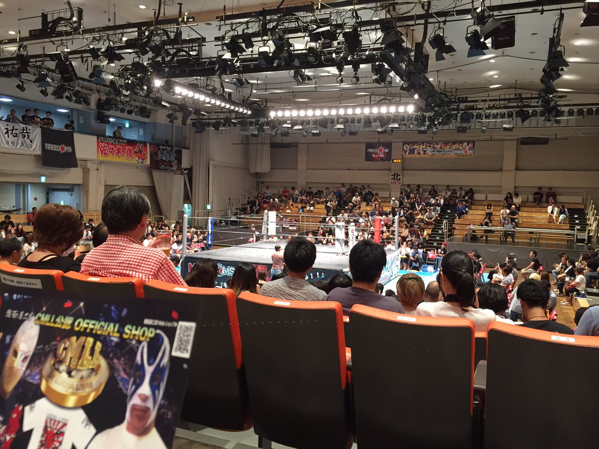 Kingyo_RKO's tweet photo. デスマッチカーニバルに来た。我が夫初のプロレス観戦がこれだよ！ https://t.co/MbDIX6JRG0
