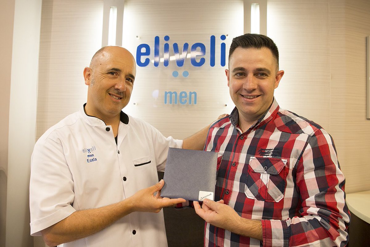 elivelimen's tweet photo. Se ha realizado el sorteo de la asociación de peluqueros de caballeros de Gipuzkoa. Zorionak Asier!!! https://t.co/Sh1drcw8lr