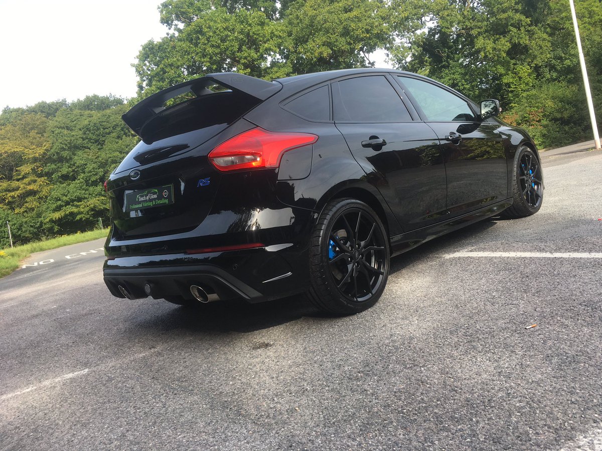Touch_of_gloss's tweet photo. #fordfocusRS after a Stage Two Detail and finished with #KubeBond9H and topped with Nano-X
#detailing #eastbourne #bexhill #hailsham #ukdnv https://t.co/trauvsUu3N
