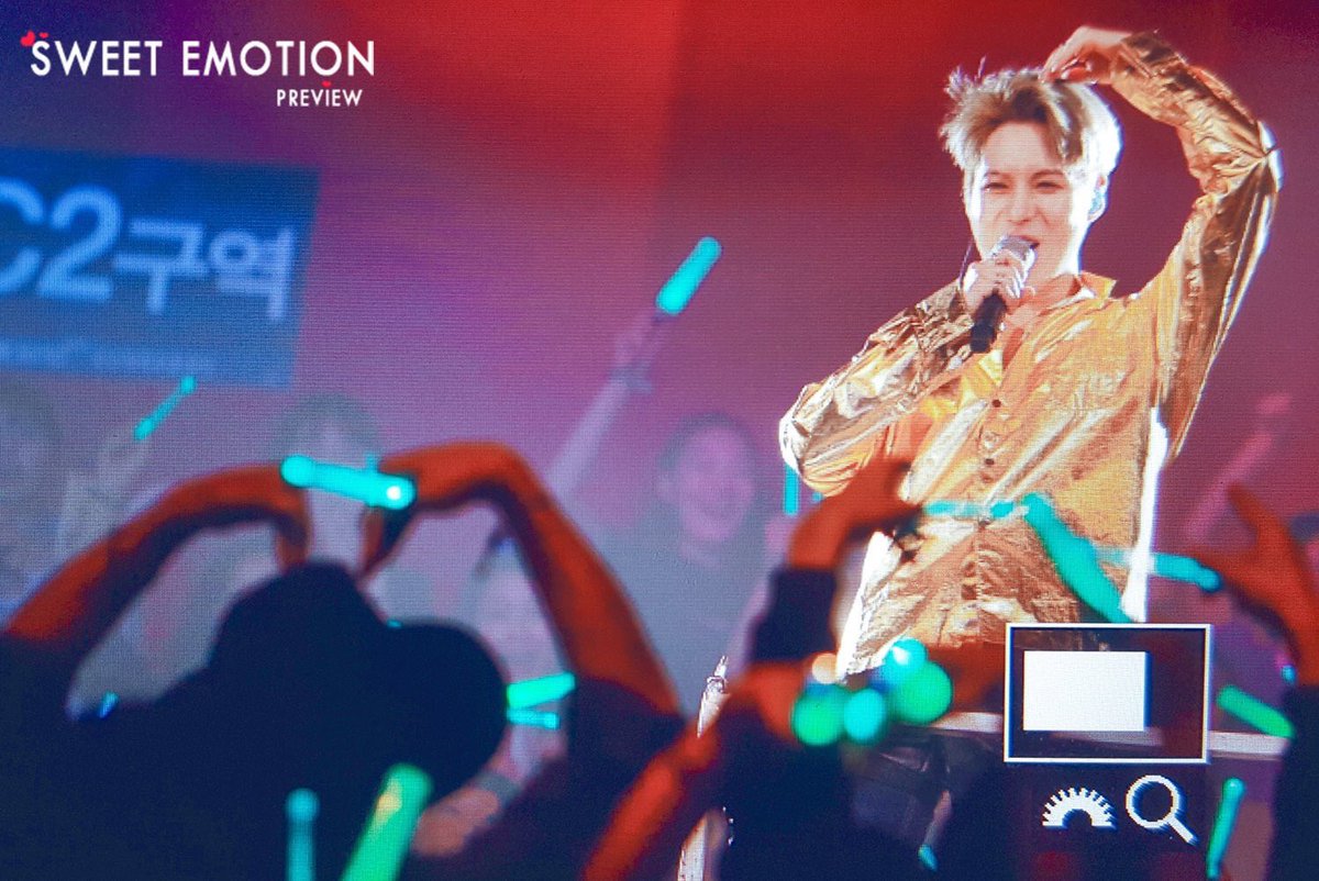 jinkination's tweet photo. Sorry to break to you but every taemin ship died in the ditch because 2Min is official now 😂 https://t.co/G952FXAyeG
