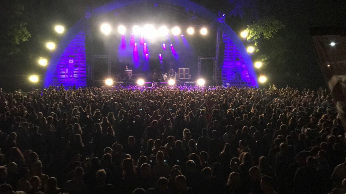 Gisteravond feestje gevierd met <a href="/Plussupportact/">PlusSupportAct</a>  op <a href="/dodofestival/">Dodo Festival</a>. Top avond!