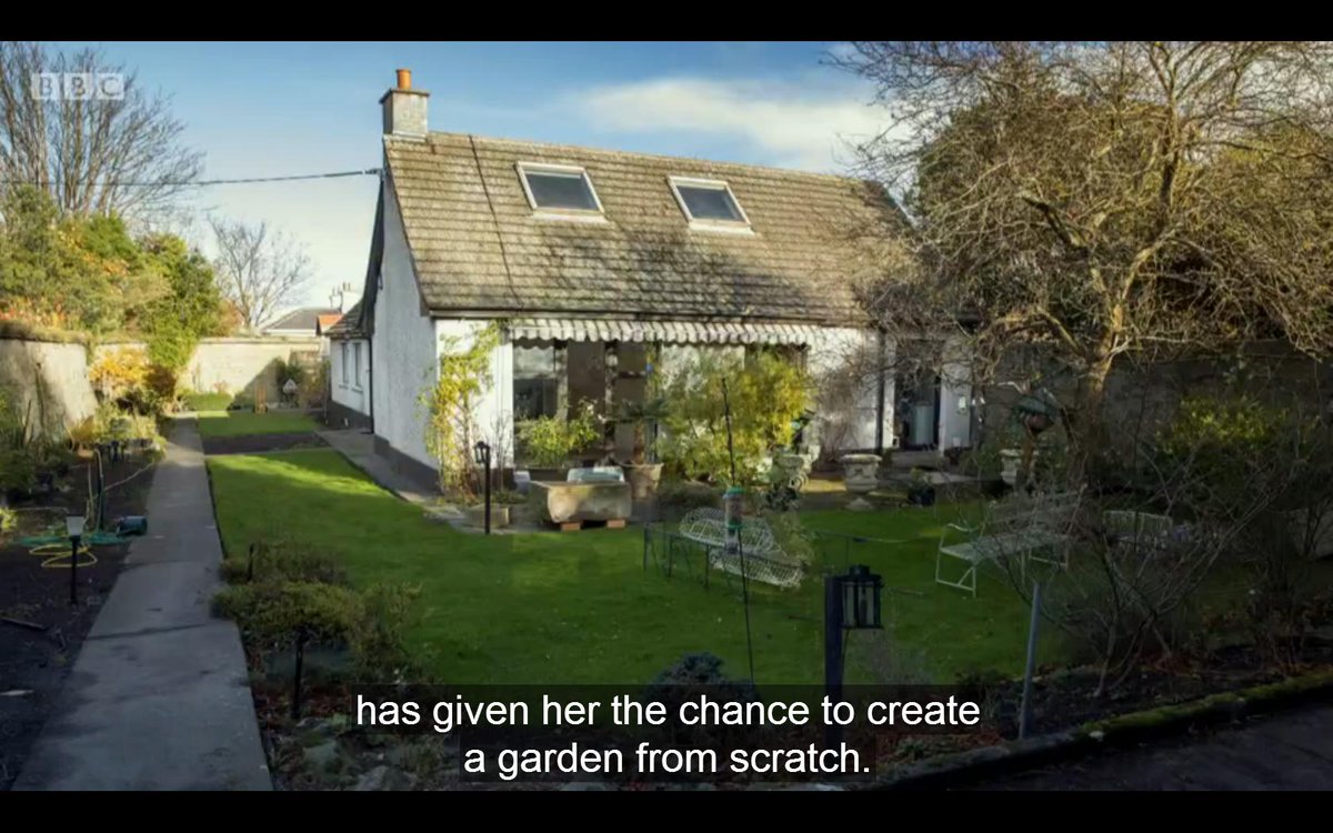 HayBulbs's tweet photo. @TheMontyDon #HelenDillon, having downsized to an average-size garden, could be ideal to compile a book on the new 'norm' garden expanse.
(c) BBC GWep16 https://t.co/K65pgEiT5a
