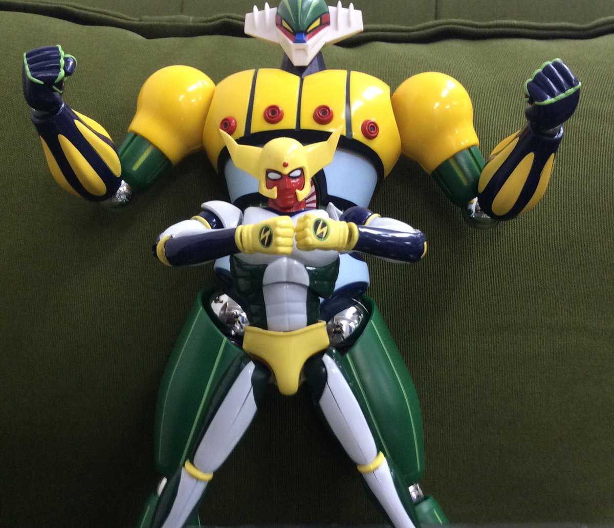 Mondeman 3改め 輝甲整体モンデマン V Twitter せっかくなので ダイナマイトアクションの サイボーグ宙 と共演 どんだけ 鋼鉄ジーグ好きやねん 鋼鉄ジーグ ワールドスコープ ダイナマイトアクション