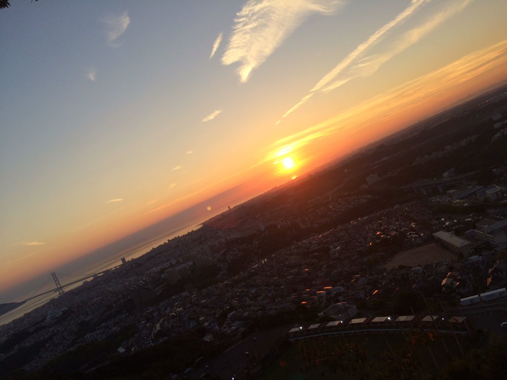 kaz6thlife's tweet photo. 【#ClimbingMountain & #LowerBound 】
✨🌿✨🌸✨
For https://t.co/esgDDETsrD of #Hatafuri in Rokko Mountains at Kobe city Japan
Aug.27'th.Sun.18:24 https://t.co/gV2XoY7SgS