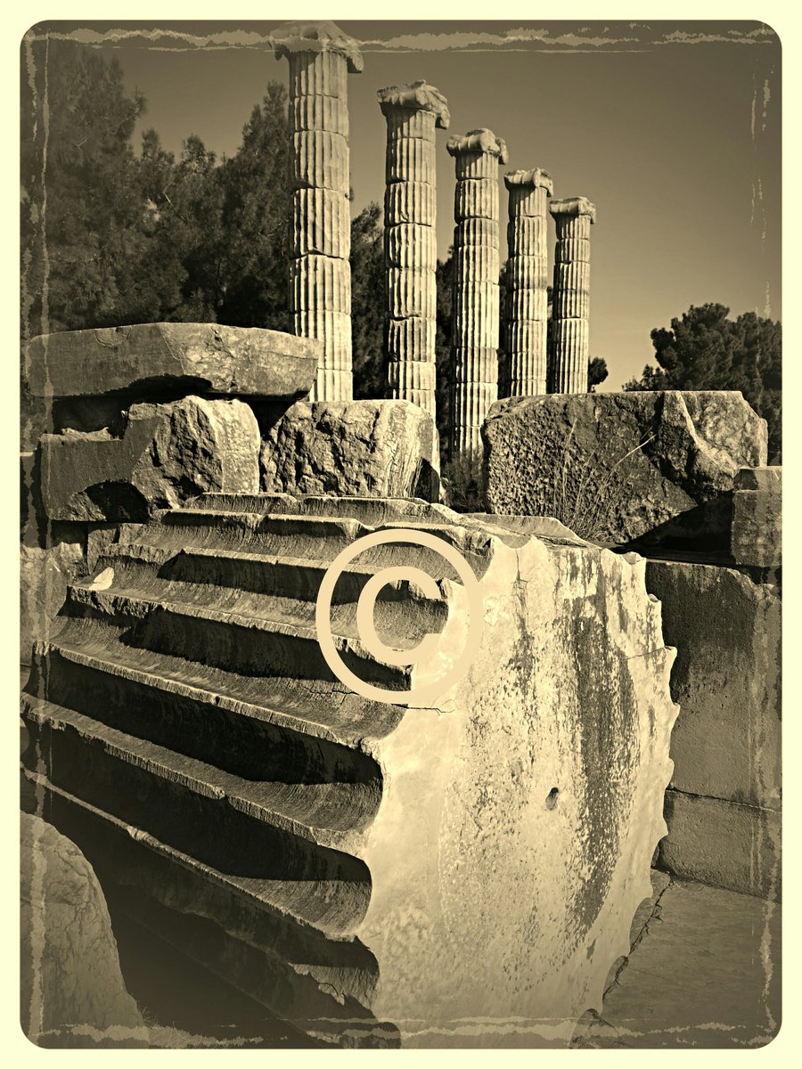 sUAtateslier's tweet photo. #priene #prieneathenatapınağı #pytheos #stadion #triglyph https://t.co/MJUzBNj4qU