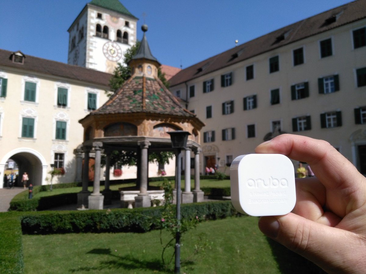 Alexobi88's tweet photo. #behappybeacon alla scoperta di @novacella @ACSDataSystems @HPE_IT #ITsFutureNow @ArubaNetworks https://t.co/VmBjJb4tJY