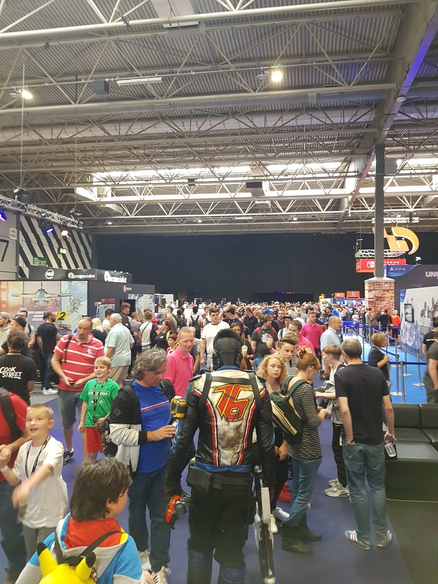 Coatsink's tweet photo. Sunday's here along with the third day of #i61

Find us in the Tentacle Collective, come play #Esper2, @ShuTheGame &amp; @AugmentedEmpire! https://t.co/QsGWkBlHqZ