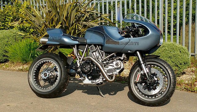 RedMaxSpeedShop's tweet photo. Titus Carbonara, Redmax built titanium Ducati MH900E cafe racer

https://t.co/J5kc5980Vd https://t.co/rADftWU21L