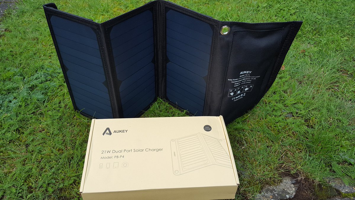 Testlibelle's tweet image. Mein neues Gewinnspiel: Cooles Solar Ladegerät von @AukeyDE 
Hier könnt ihr mitmachen
facebook.com/testlibelle.de…