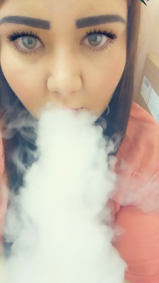 Just ordered the smok Al85..🤗 #excitedmuch #girlswhovape #upgrading #smok #vapefam #vapelife #vaping #vape #someonepleaselikeagirlstweet 😒