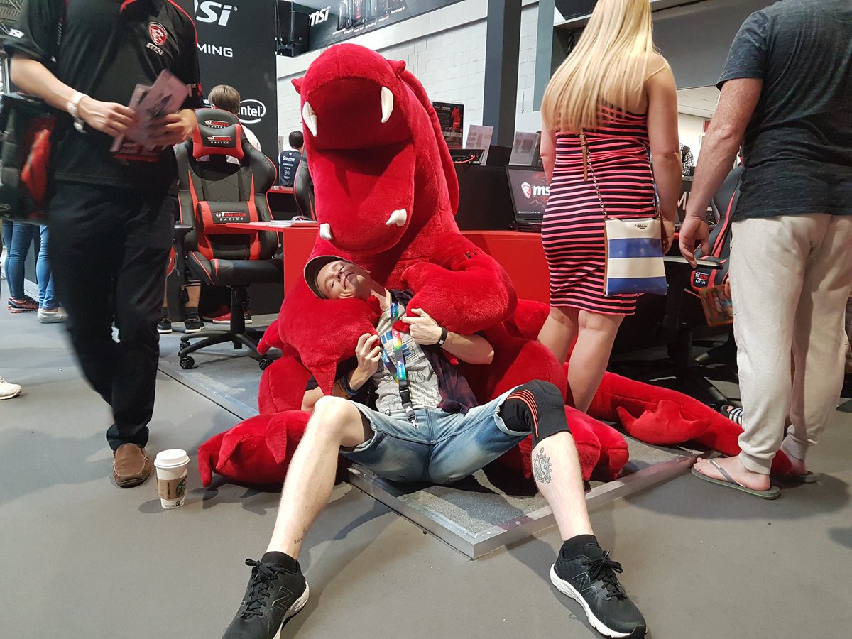 TeamPioneerG's tweet photo. Day 3 at #i61 come and play #Feralz in the indie zone #MSI dragon is here for cuddles too!! #indiedev #indiegame #Tranzfuser #devlife https://t.co/rMNBEeAlGA