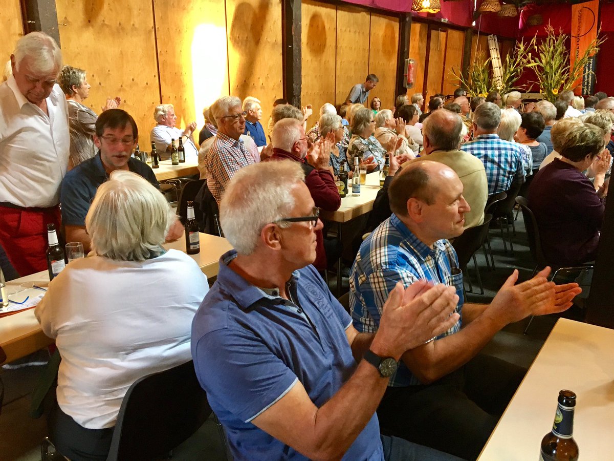 hujahn's tweet photo. Toller Jazzfrühschoppen vom #Kulturring Göttingen in #Hemeln. https://t.co/bZTHyw9q85