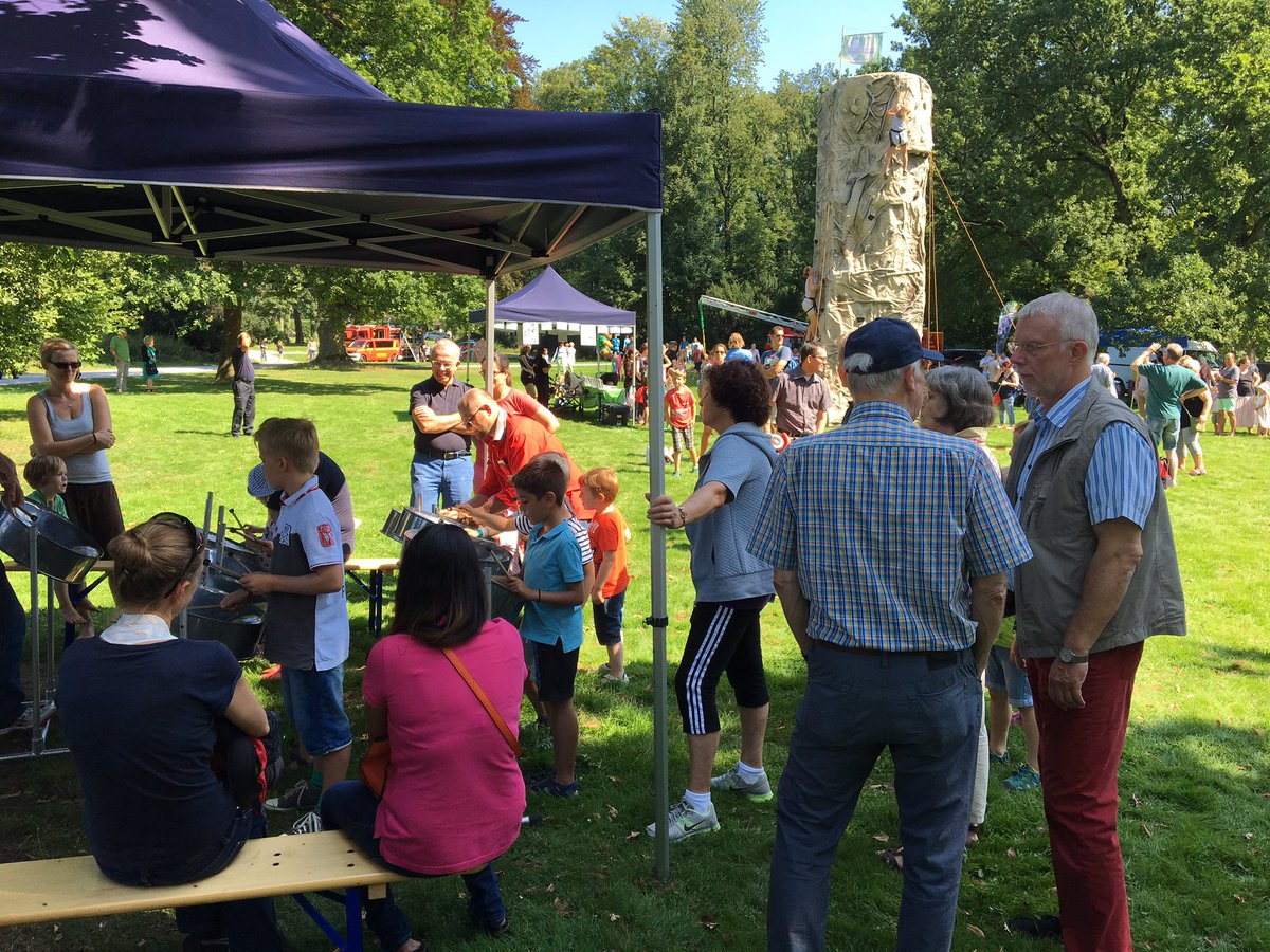Unterwegs mit @arnoklare beim #Ferien-Abschlussfest im #Witthausbusch. #Mülheim #SPD