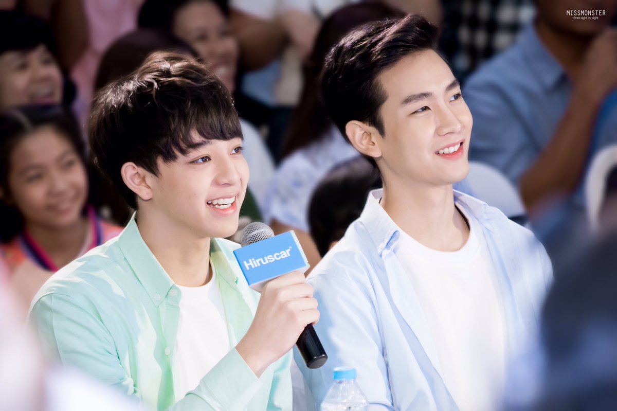 MissMonsterzz's tweet photo. [HQ] 170820 #Hiruscar singing contest  #คิมบาส  #ขุณขิม���อญ #บาสเด็กอ้วนที่แท้จริง @KiimMon @basjtr
ไปจีนจนกลับมาละยังเคลียร์รูปไม่เสร็จเร้ย😅 https://t.co/ZbtRATLeUv