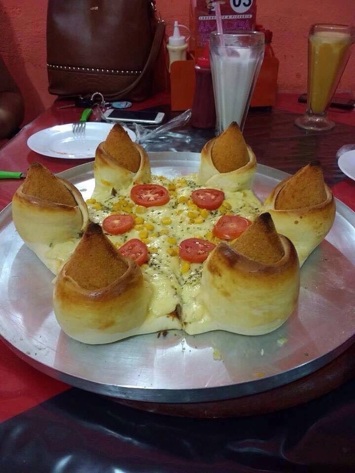 #Cite4CoisasQueVcAma
Coxinha
HotDog De Coxinha
Bolo De Coxinha
Pizza De Coxinha