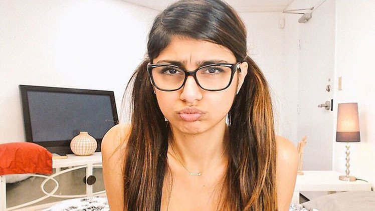 Rt En Español On Twitter La Exactriz Porno Mia Khalifa En El Punto 