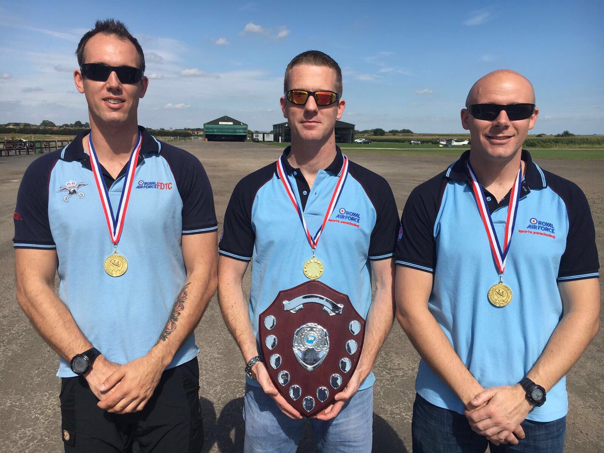 RAFSportsPara's tweet photo. RAFSPA bringing home National and Interservice medals in 4 way and Freefly B. #NoOrdinaryJob @HQRAFSport @RAFSportsFed @RAFCentralFund https://t.co/okTSO0r7Nn