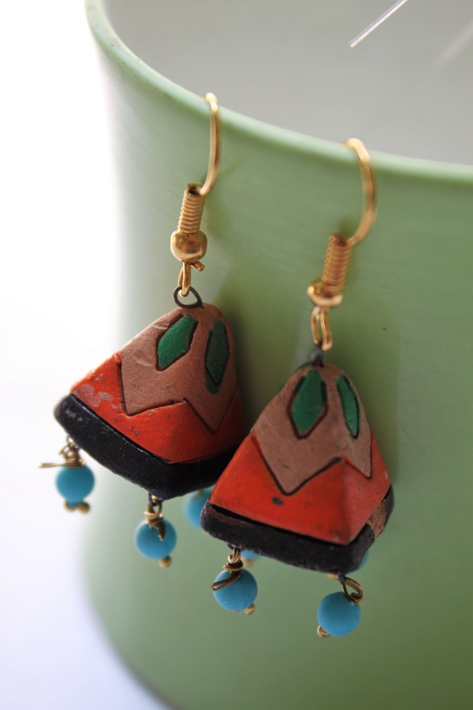 sharepyar's tweet photo. https://t.co/zwz1fjqrSW
#terracotta #earrings #organic #fashion Handmade colorful Terracotta Earrings, Jhumkas, Bali etc with unique designs https://t.co/09eHLGMmFX