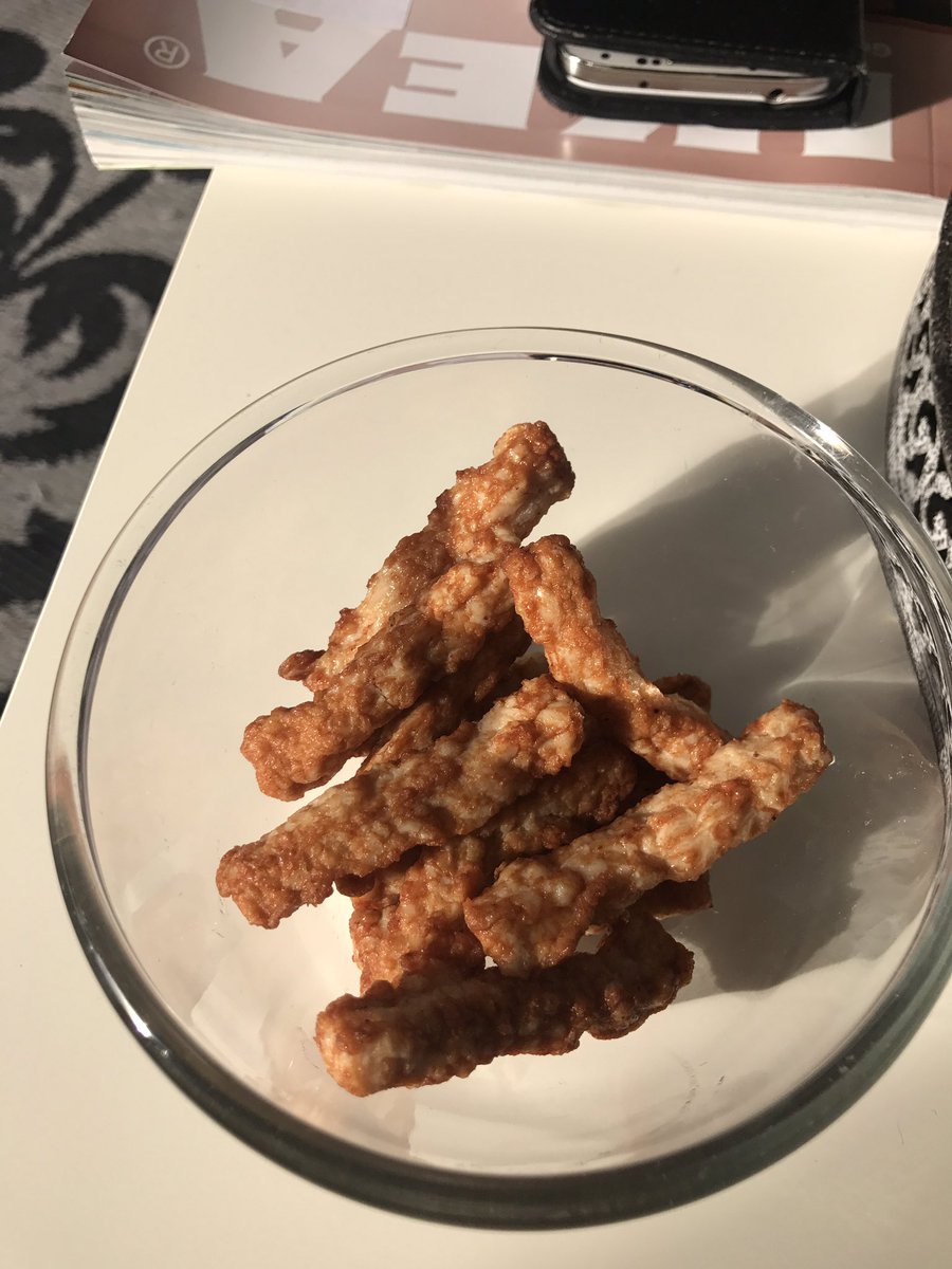 ziekenverzorger's tweet photo. Gaat de goede kant op met mijn #gebitsprothese deze snack knabbel ik nu heerlijk weg zonder een centje pijn ๐๐ป๐๐๐ป #helemaalhappy https://t.co/S7aVimyB7M