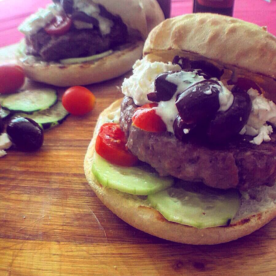 fuxiabarcelona's tweet photo. #itacaburger explosión de sabores #griegos https://t.co/k2R14R28id