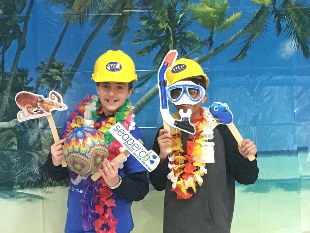 USNASTEMCenter's tweet photo. Off to Hilo for more Hawaiian STEM fun! Can't wait to meet the students. #remoteSTEM https://t.co/fOJ1sZqwNN