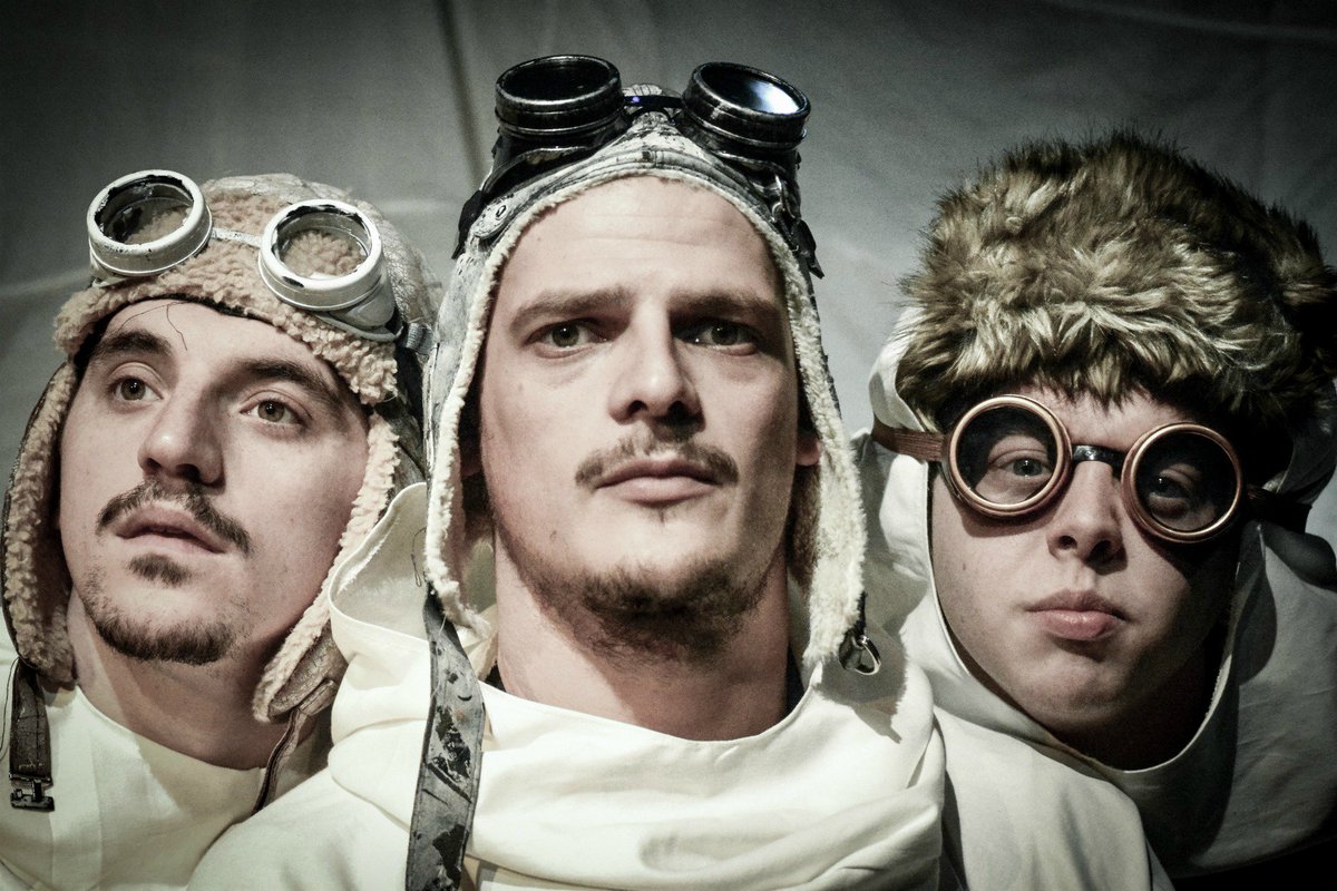 edmontonfringe's tweet photo. Holdover Series Tickets are on sale now! #YEGfringe https://t.co/4zyTcvuoV7 https://t.co/xad5PcHW0R