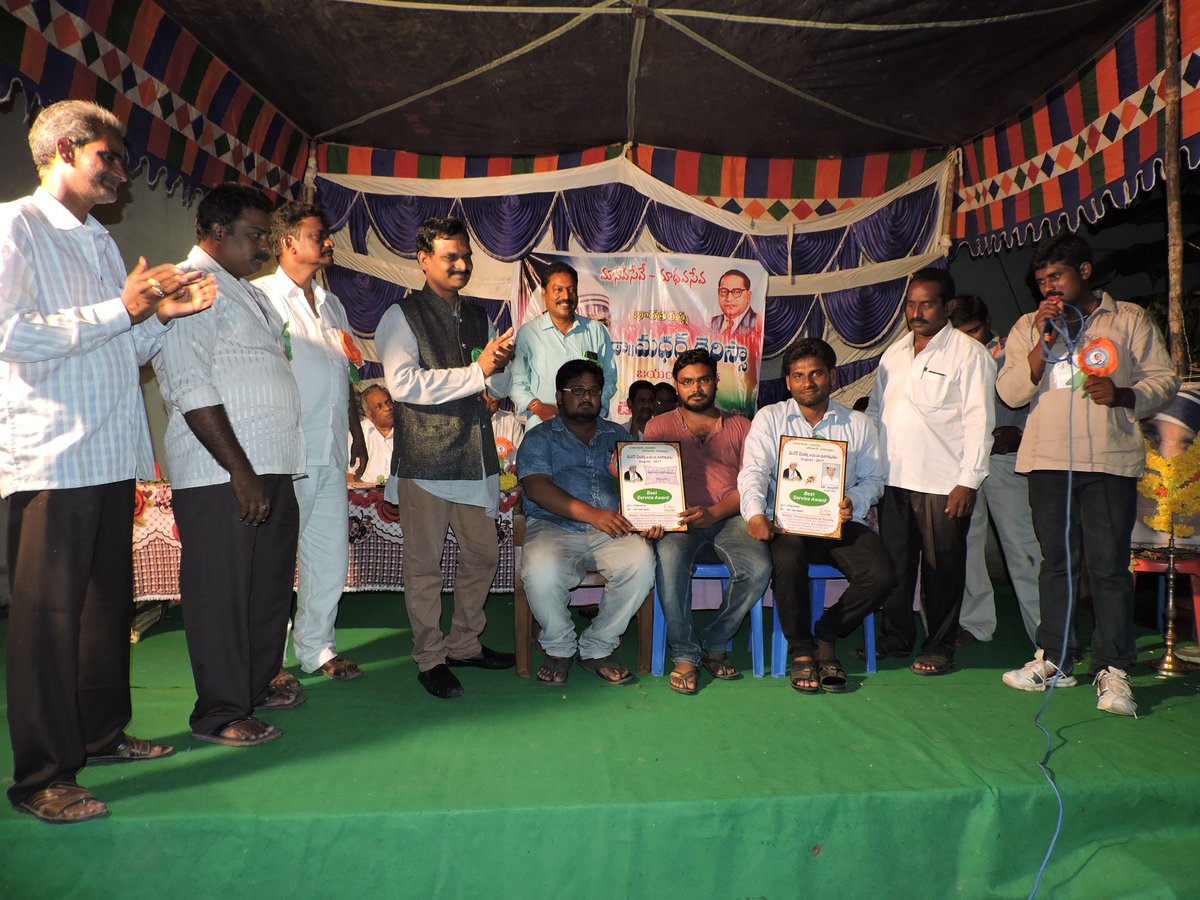 TeamPWA's tweet photo. మదర్ థెరీసా జయంతి సందర్భంగా వివిధ సేవలు అందిస్తున్నందుకు గాను #PWATeam కు మదర్ థెరీసా సేవ ఆర్గనైజేషన్ వారిచే Best Service Award అందుకున్నారు https://t.co/QFA7ncbjwm