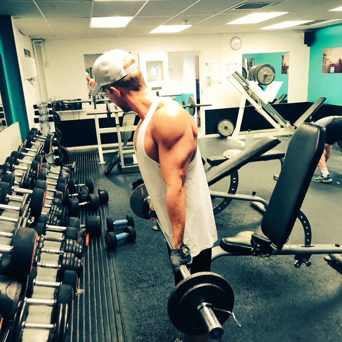 ItsJoeCooper's tweet photo. Working those arms 💪🏽 

WHEY back in stock with @Nutritionmm , I use it as my everyday shake. Use code 30off at checkout for pennies off 💸 https://t.co/7TxjxZB8zB