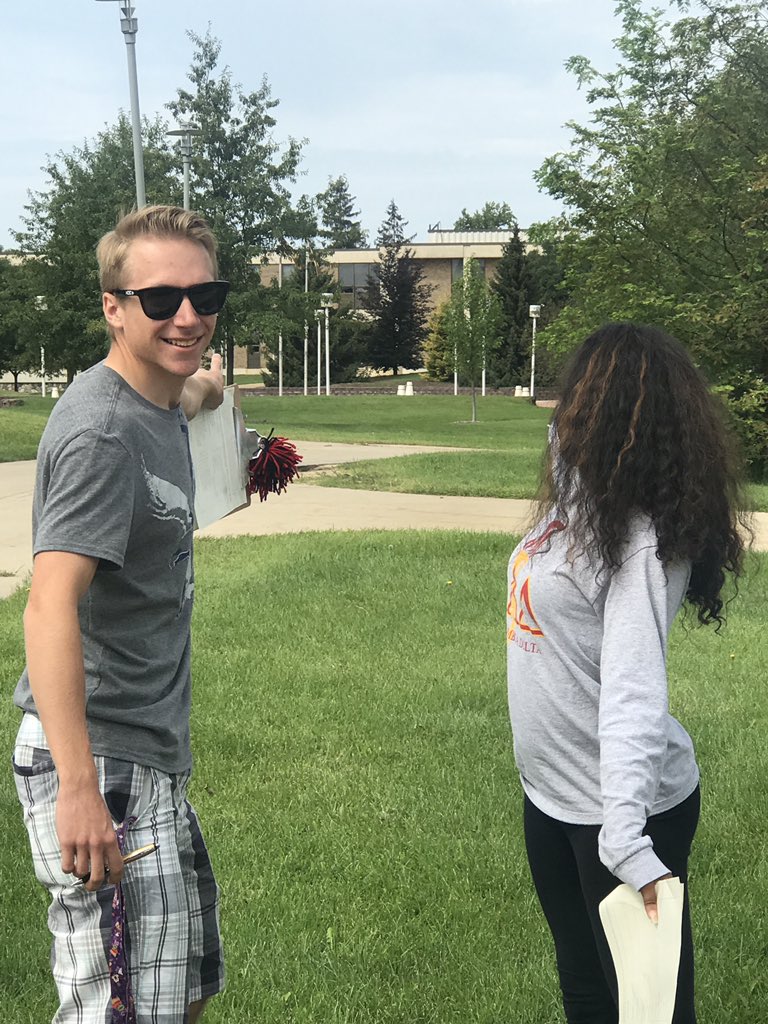 Sanflipper96's tweet photo. #fallwelcome2017 https://t.co/Ui6MkfiG1X
