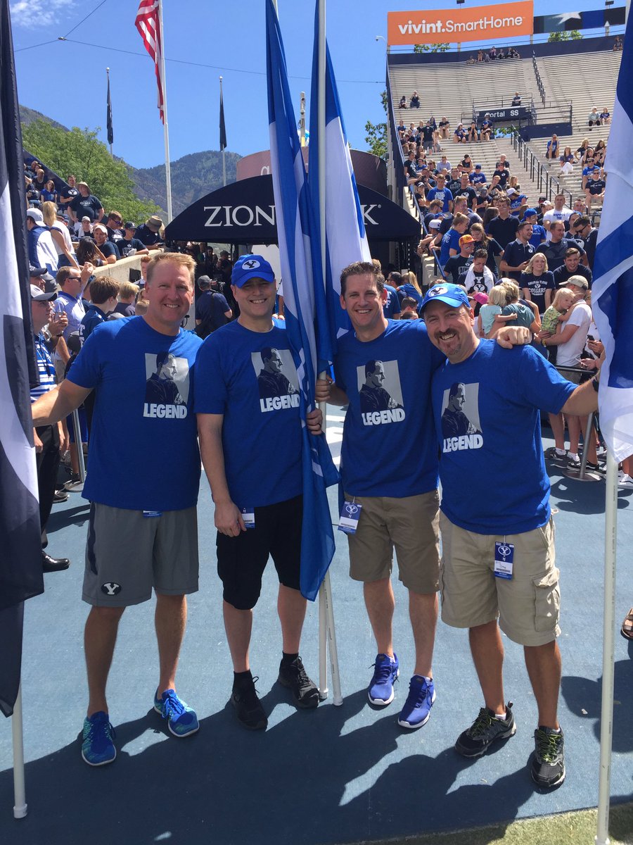 JackDamuni's tweet photo. Our flag bears with their "LEGENDS" tshirt. They had to much fun.
Tim Hanshaw, Troy Stoddard, Charlie Petersen, and Eric Drage.
GO COUGS https://t.co/AvacCbPwnM