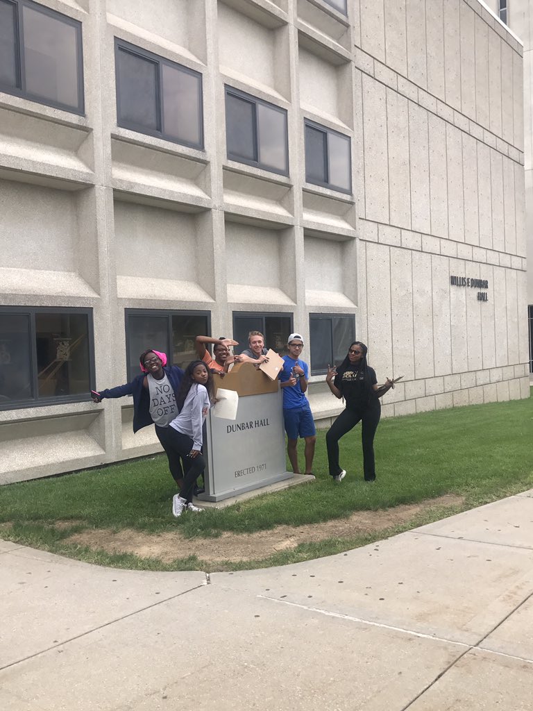 Sanflipper96's tweet photo. #fallwelcome2017 https://t.co/CnGStuKWIa