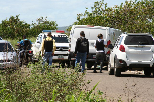 #EsNoticia #Venezuela Presunto enfrentamiento entre bandas delictivas en Barrio Hipodromo Viejo de #CiudadBolívar durante la madrugada.