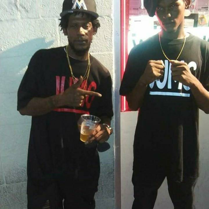 AoneThaRapper's tweet photo. Blessed Sunday 🙏🎶🕑 #liveme Aone ThaRapper:
https://t.co/m7AbRymyPl https://t.co/YKxfs2DA4u