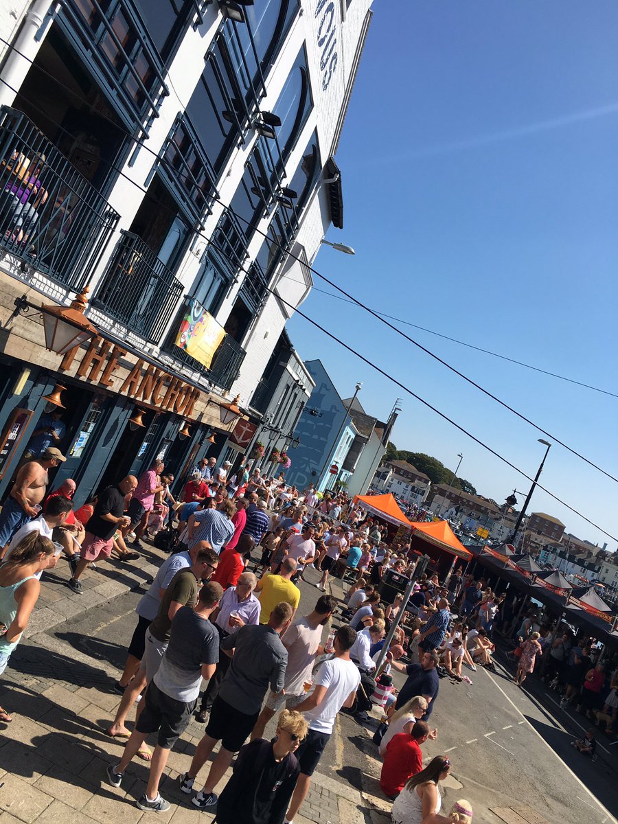 Powelly is next to hit the #QuayFest stage!!
🌞💥🎤🎸🥂🍹