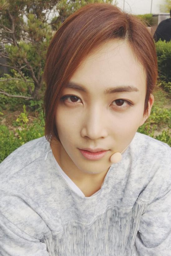 junghanpics's tweet photo. throwback because LONG HAIRRRRRRRR https://t.co/bVr3qrDn87