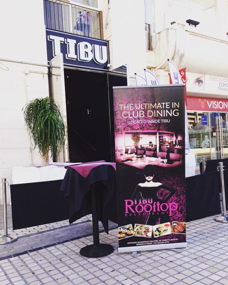 Who's in #Marbs ?? 

Choose Tibu Rooftop Restaurant 🍤🍜🍮

Dine like a #VIP &amp; then enjoy free entry into <a href="/TIBUMarbella/">TIBU Marbella</a> 🥂